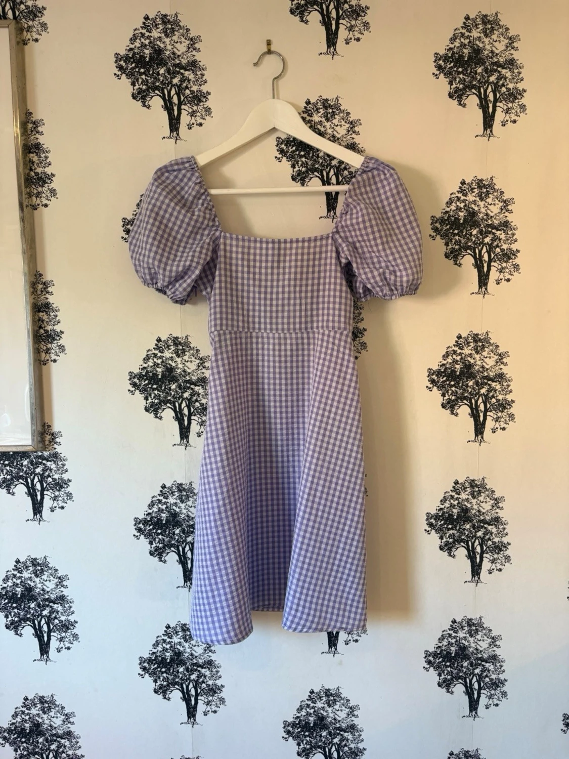 Lila rutig kortklänning med puffärm - 2