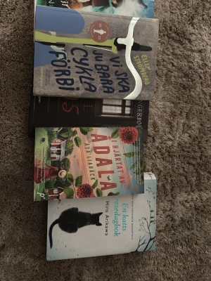 Böcker - Säljer dessa 5 böcker för 70 kronor vill man veta mer om böckerna vad de handlar om så säg till, går också bra att bara köpa en eller två böcker med mera man måste inte köpa alla! 70 kronor för alla 5 böcker, 40 kronor för 1 bok!