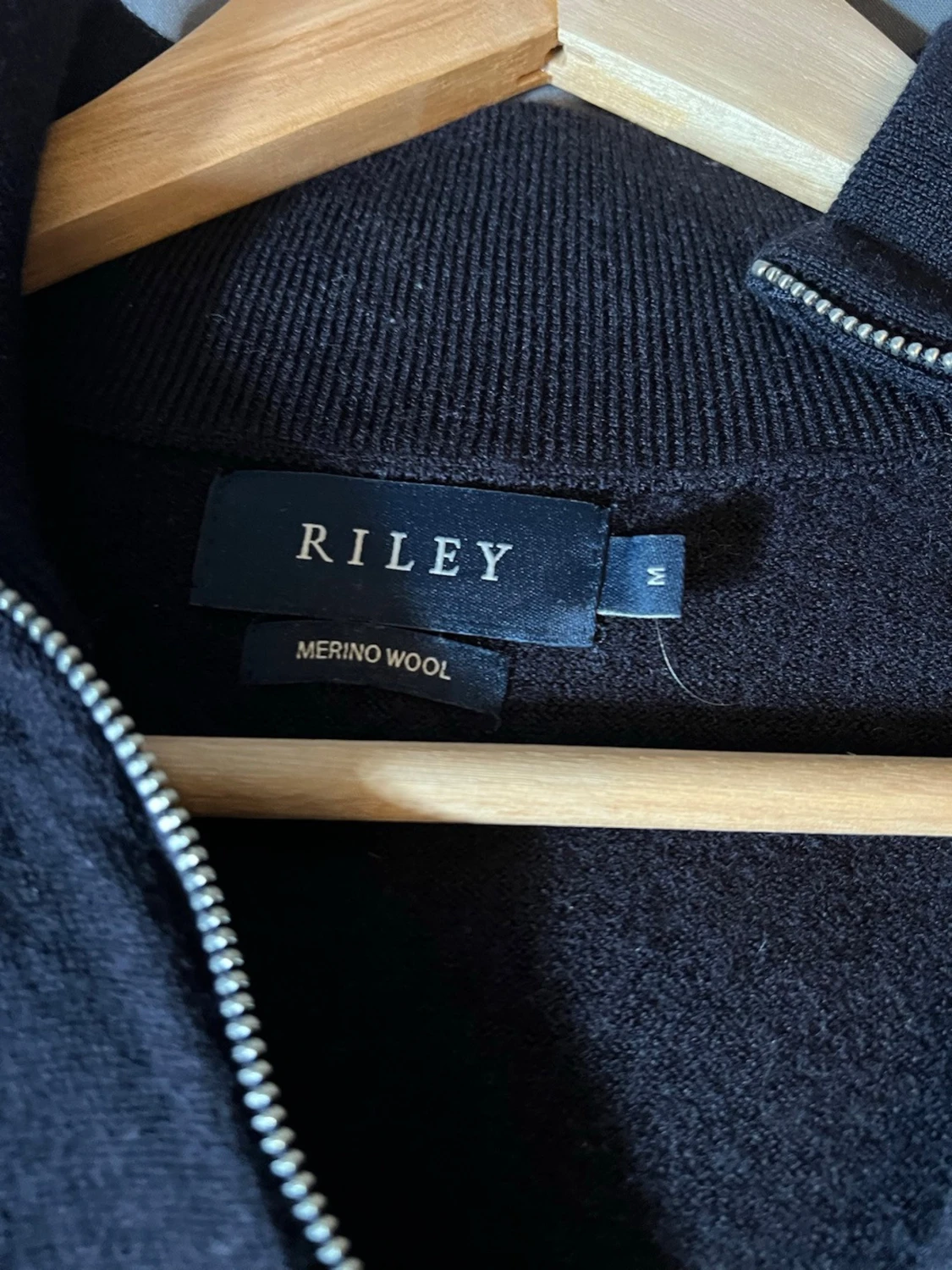 Svart merinoullströja från Riley - 1