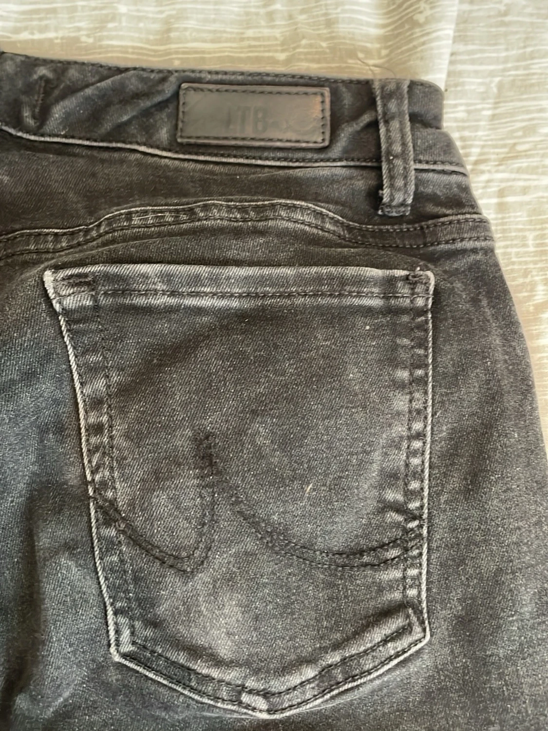 Svarta bootcut jeans - 2