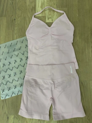 Dfyne - Storlek S modellen impact färgen Light pink