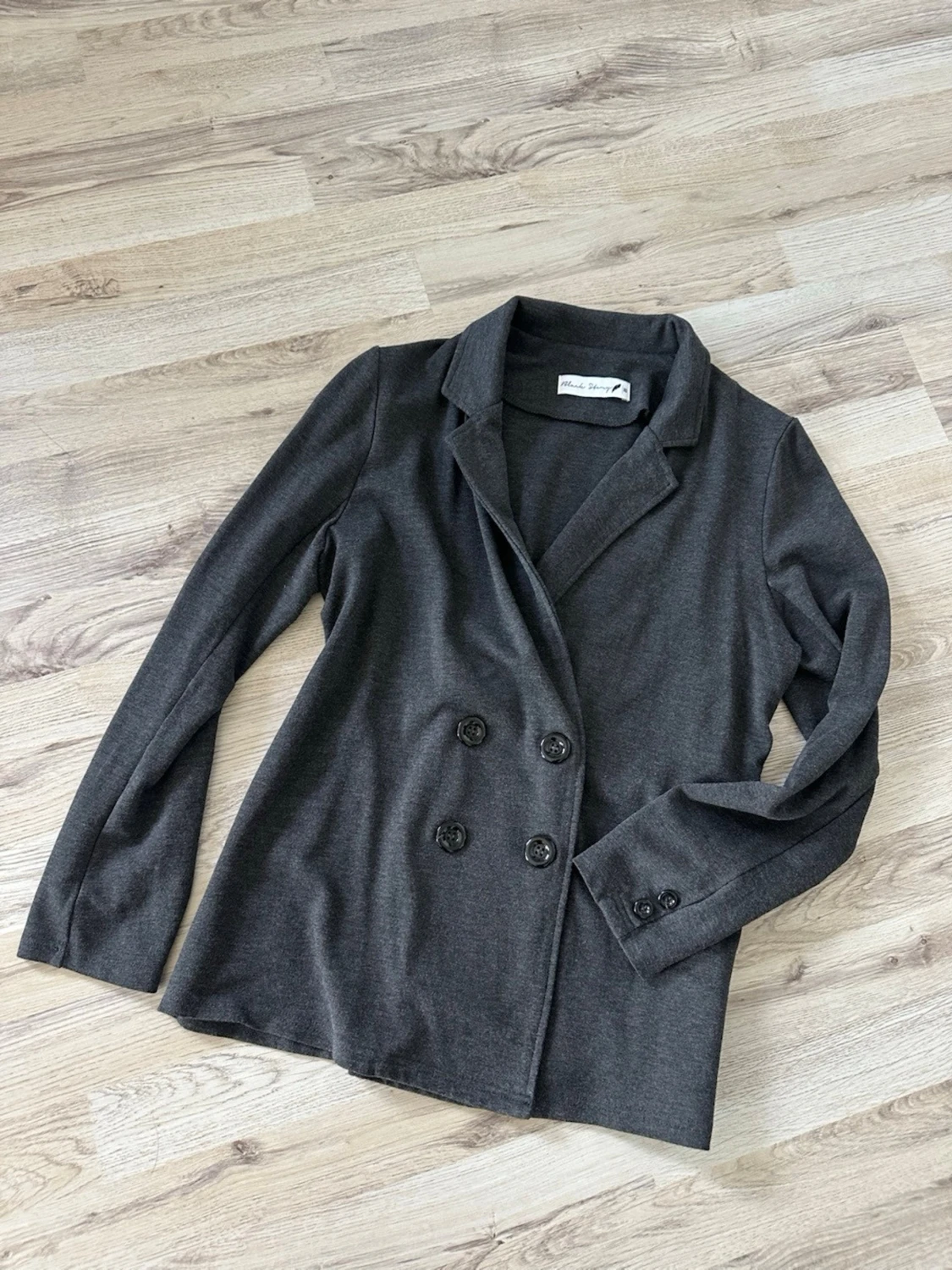 Mörkgrå kavaj från Atelier Goldner