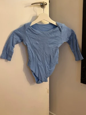 Babybody - 18/24 månader  - Babybody storlek 18/24 månader pris 20kr