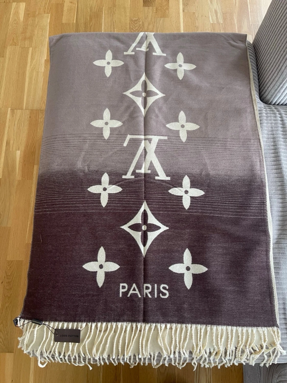 Beige-brun halsduk från  Vuitton - 6