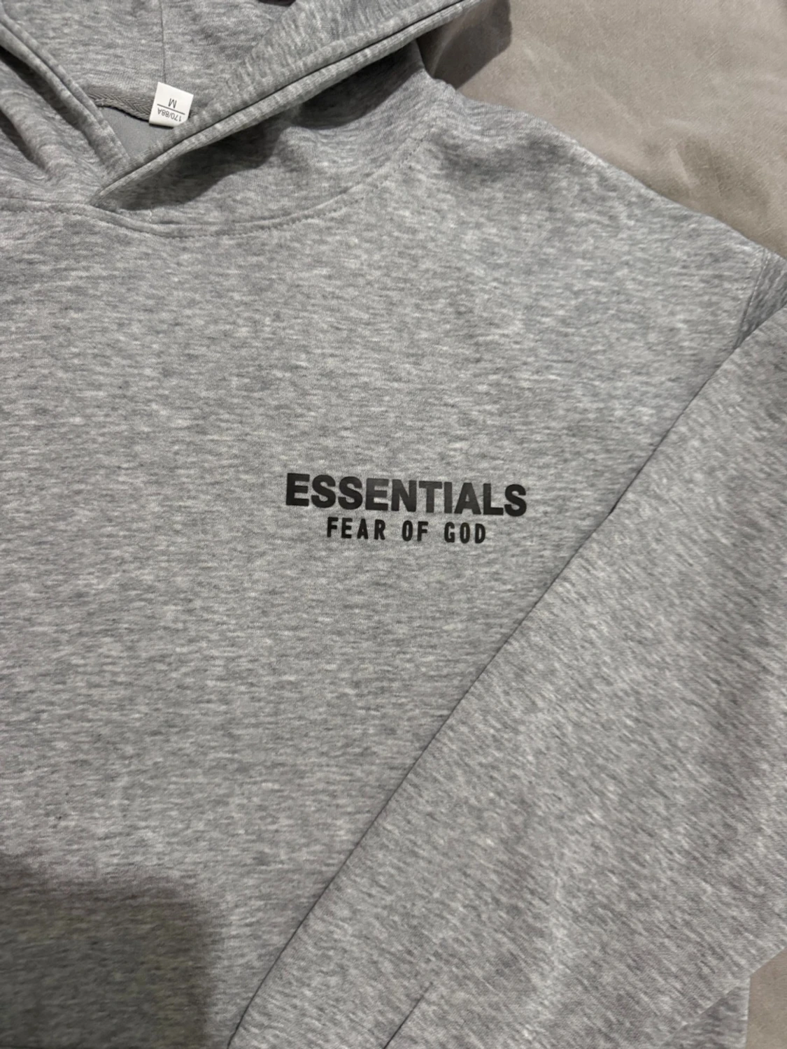 Grå Essentials Fear of God hoodie - 1