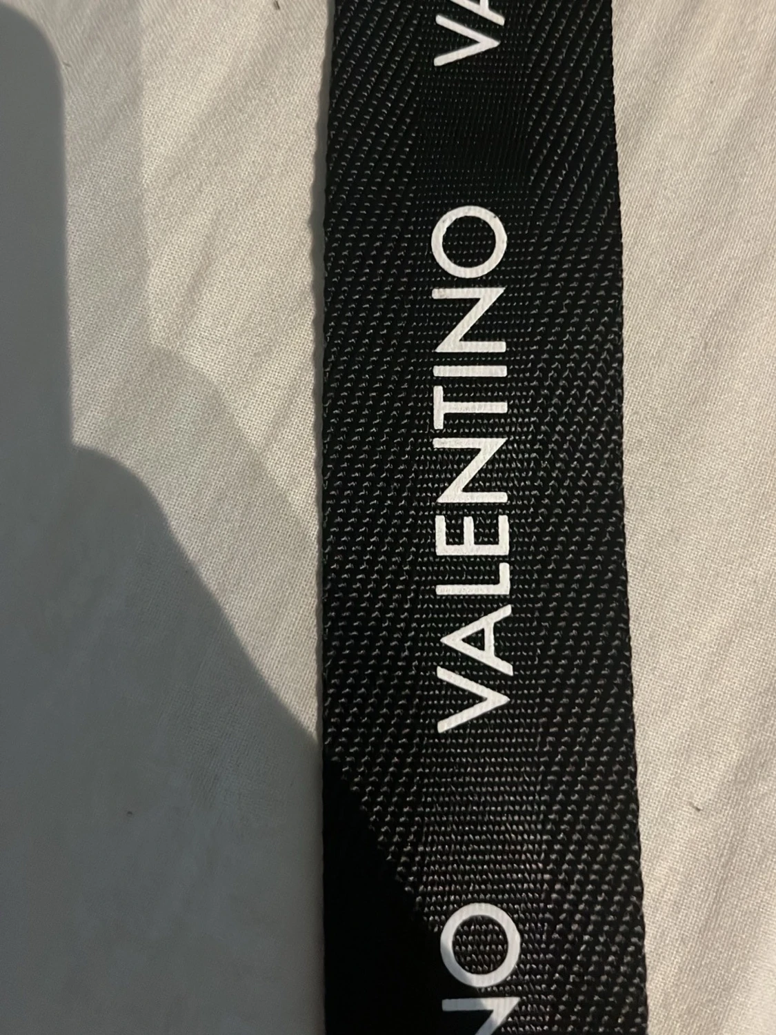 Svart valentino mesinger bag - 4