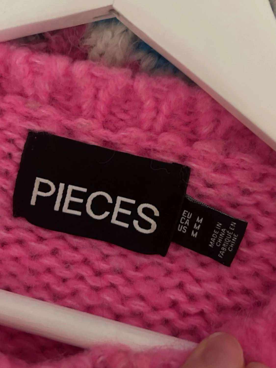 Neonrosa stickad tröja - 2