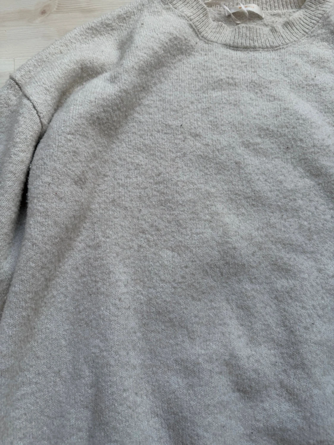 Stickad tröja  - 1