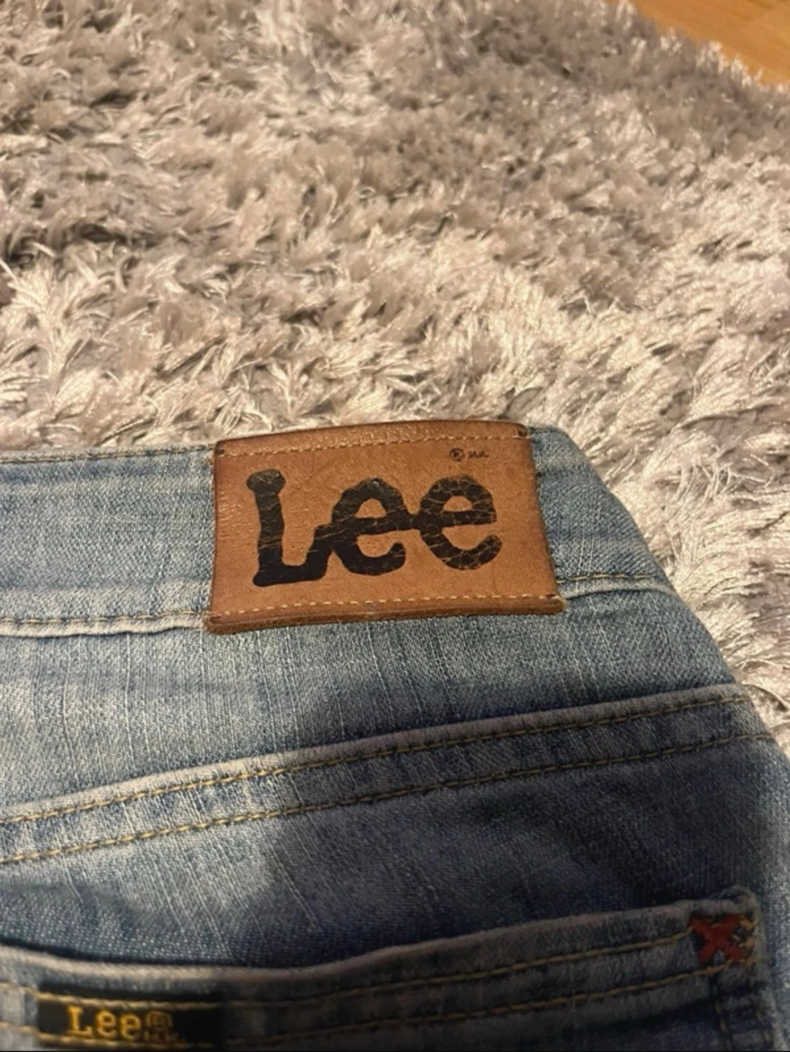 Ljusblå bootcut jeans från Lee - 2