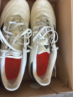 Fotbollskor copa pure 2 PRO fg - Ett par copas som jag helt enkelt inte behöver och vill egentligen bara bli av med de