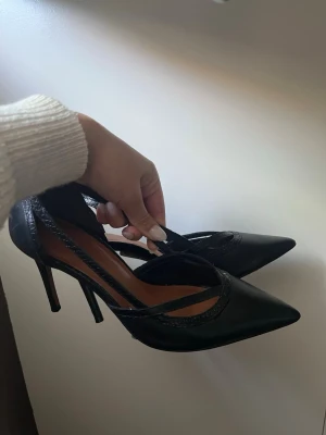 Pumps - Pumps svarta