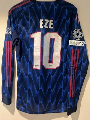 Arsenal tröja 25/26 EZE - En Arsenal tröja longsleeve 25/26 med Eze i spelar version, Storlek L helt ny 