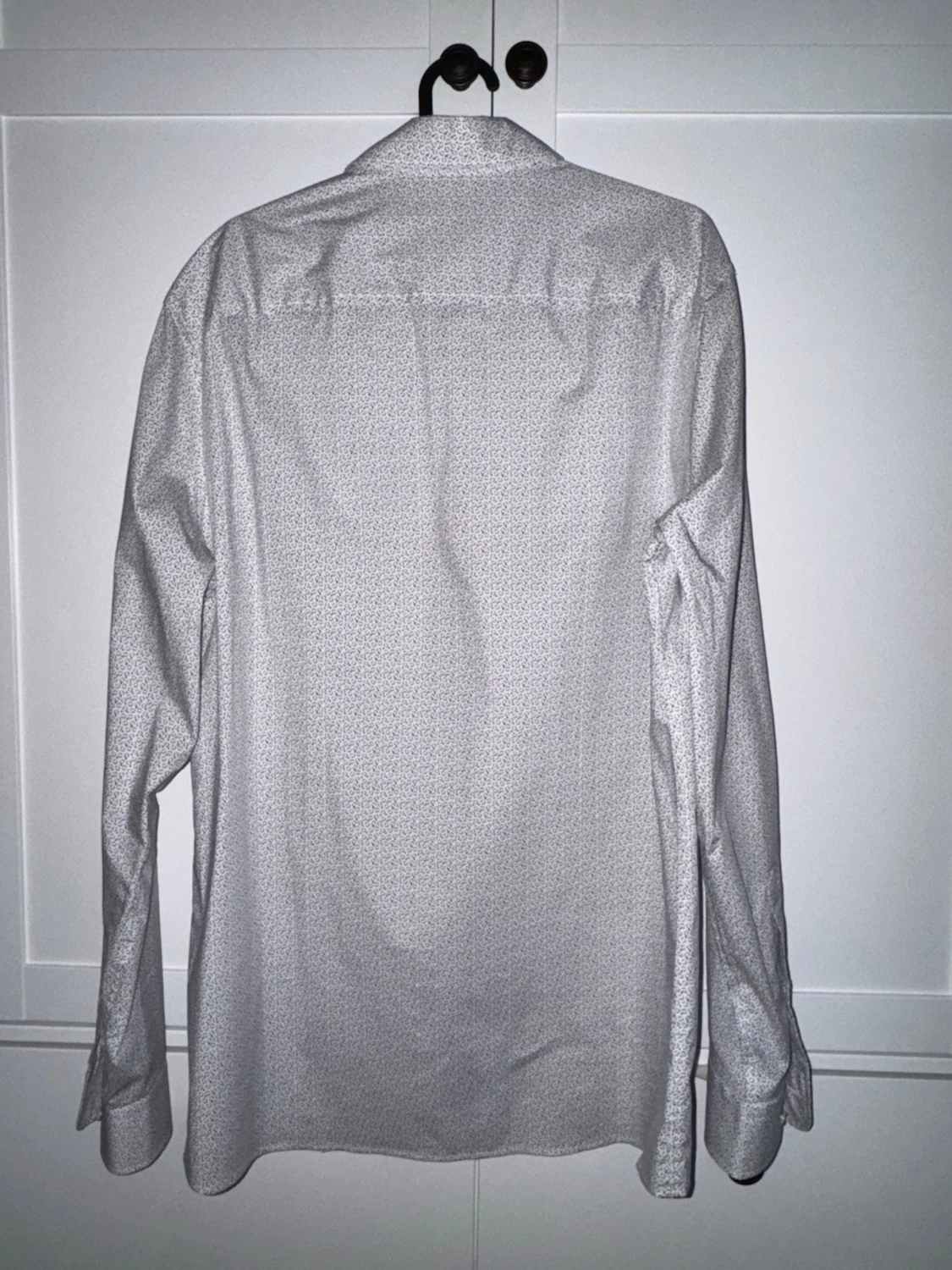 Vit mönstrad skjorta från J Lindberg - 1