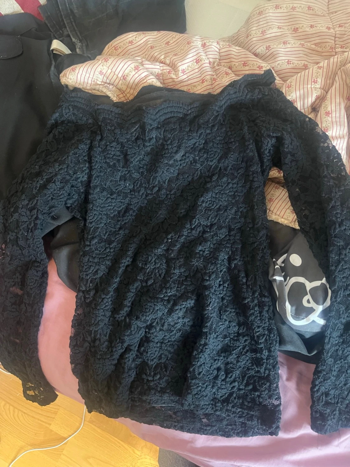 Svart spetsblus från Notion 1.3