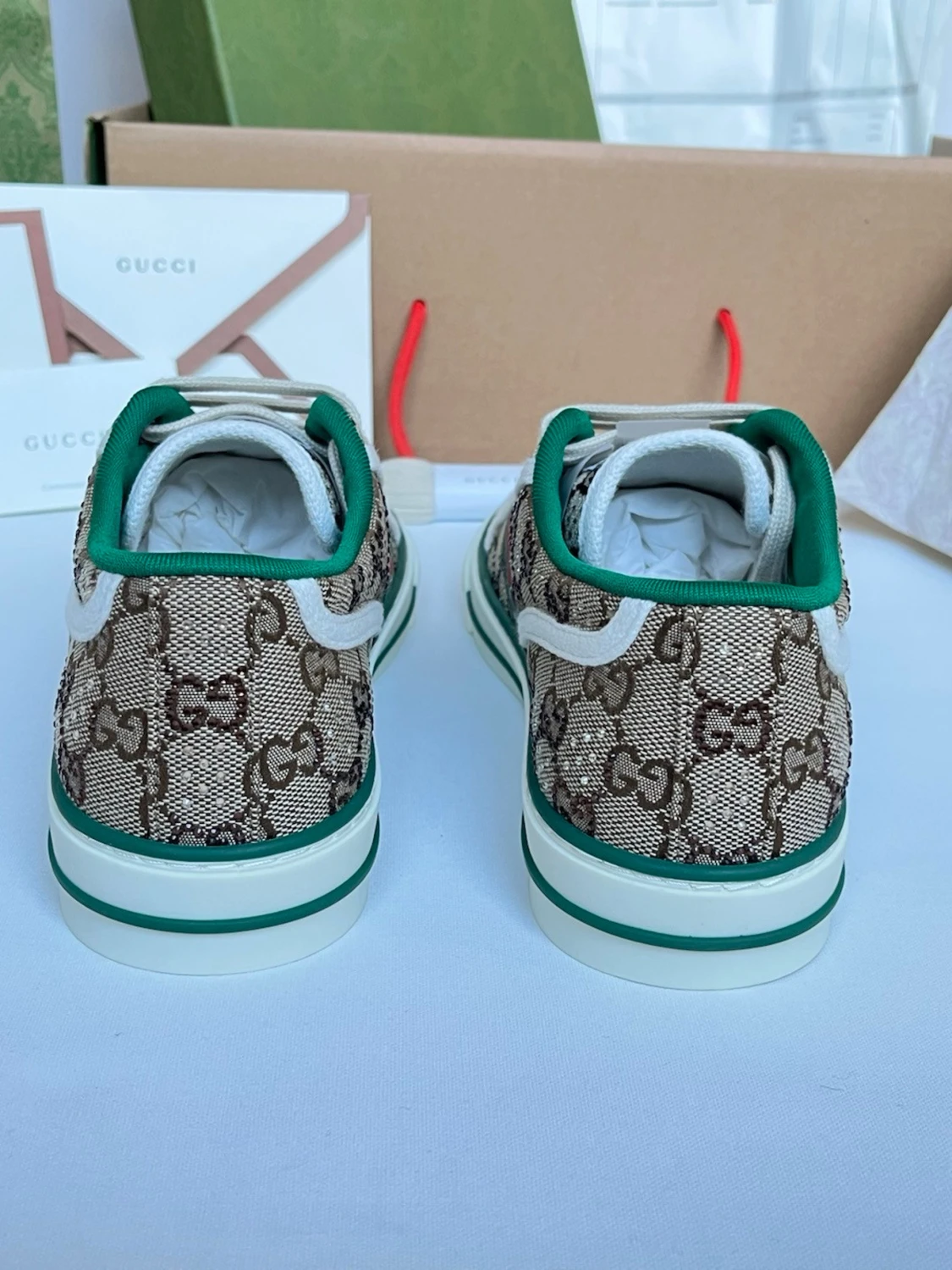 Gucci GG Supreme sneakers med gröna detaljer - 4