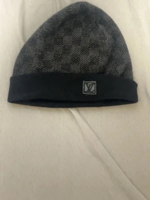 Svart Bomull Mössa L V - Sälsynt model, oanvänd, ny.