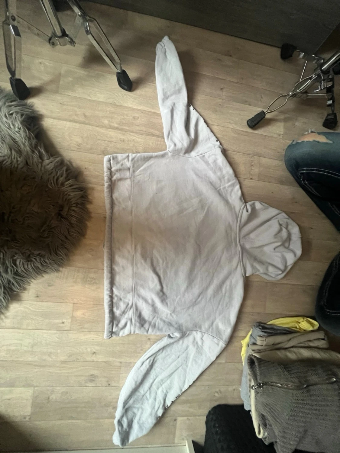 Beige hoodie från Dirty med tryck - 2