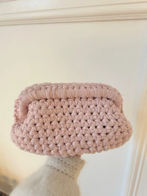 Virkad Clutch - Ca 25 x 15. 