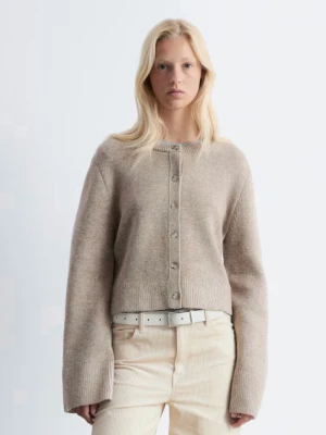 Beige kofta med knappar -  mysig kofta, skönt material. kommer aldrig till användning 