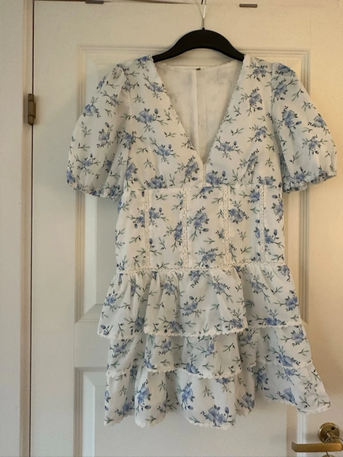 Zara Vit blommig volangklänning klänning Stl s  - 2
