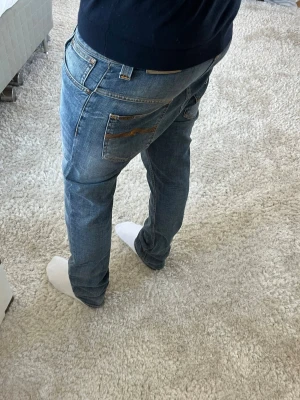Nudie jeans - Nudie Jeans | skick 9/10 | Storlek 31/32 | Pris - 599kr | Modellen är ca 180cm lång | Hör av dig vid minsta fråga eller fundering!!