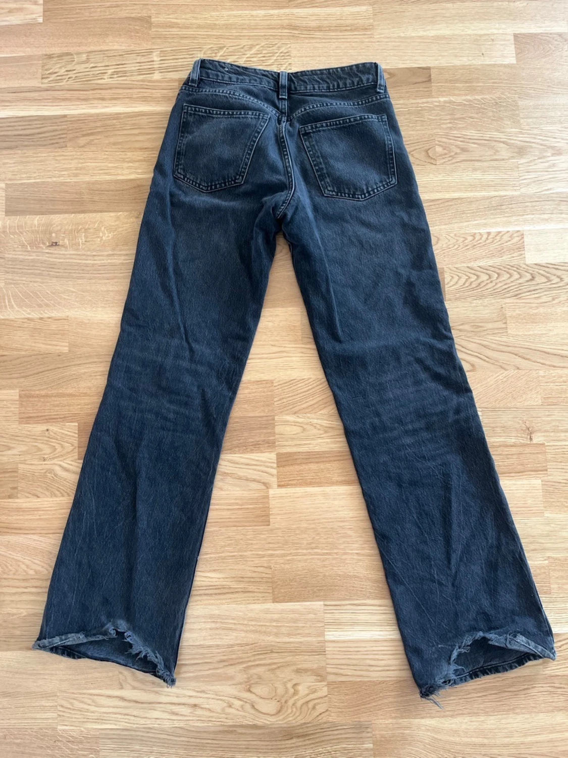 Svarta baggy jeans  - 1