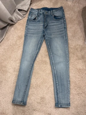 Jeans - Jeans från shein, endast använda 2gånger! Superfint skick!☺️