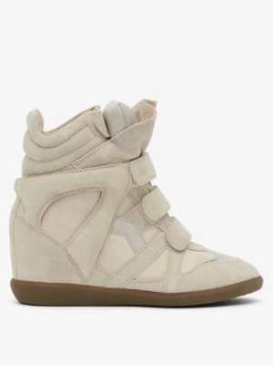 Beige Isabel Marant Skor - Snygga beige Isabel Marant liknande sneakers med kilklack och kardborreband. Fullständigt oanvända. 