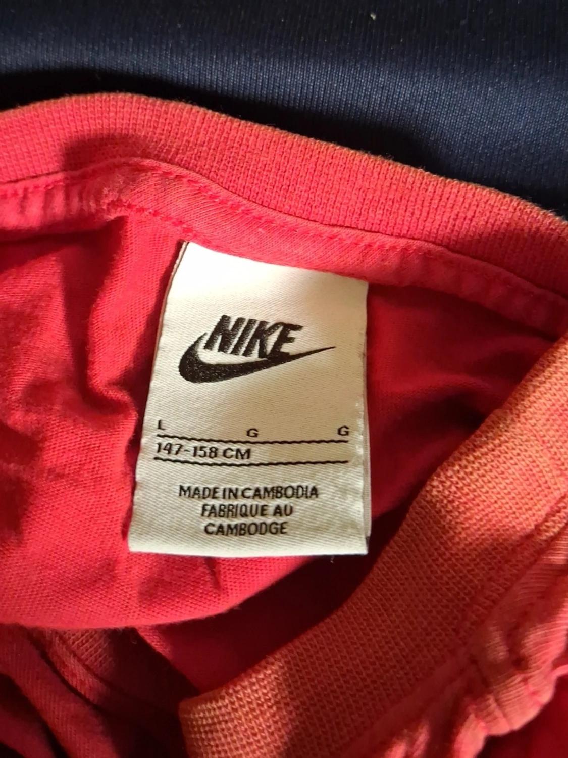 Röd Nike t-shirt med loggor - 2