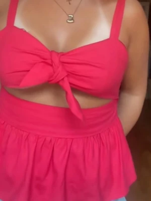 Rosa topp fårn Zara - Jättefin nu till Valborg. Passar de som har S/M då den är lite liten i storlek 