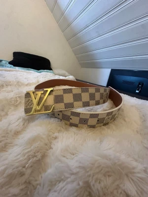 Billigt bälte pris!!! - Billigt bälte helt ny