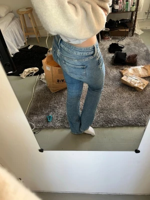 Lågmidjade bootcut jeans - Lågmidjade bootcut jeans från pepe jeans. Nyskick!