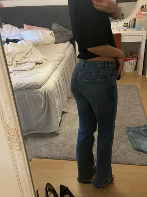 Gina perfect jeans  - Jeans med slits längst ner 