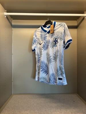 Brasilien special edition - 👕Storlek:S  📦Fraktar samma eller nästa dag. 💬 SKRIV OM NI HAR FRÅGOR!