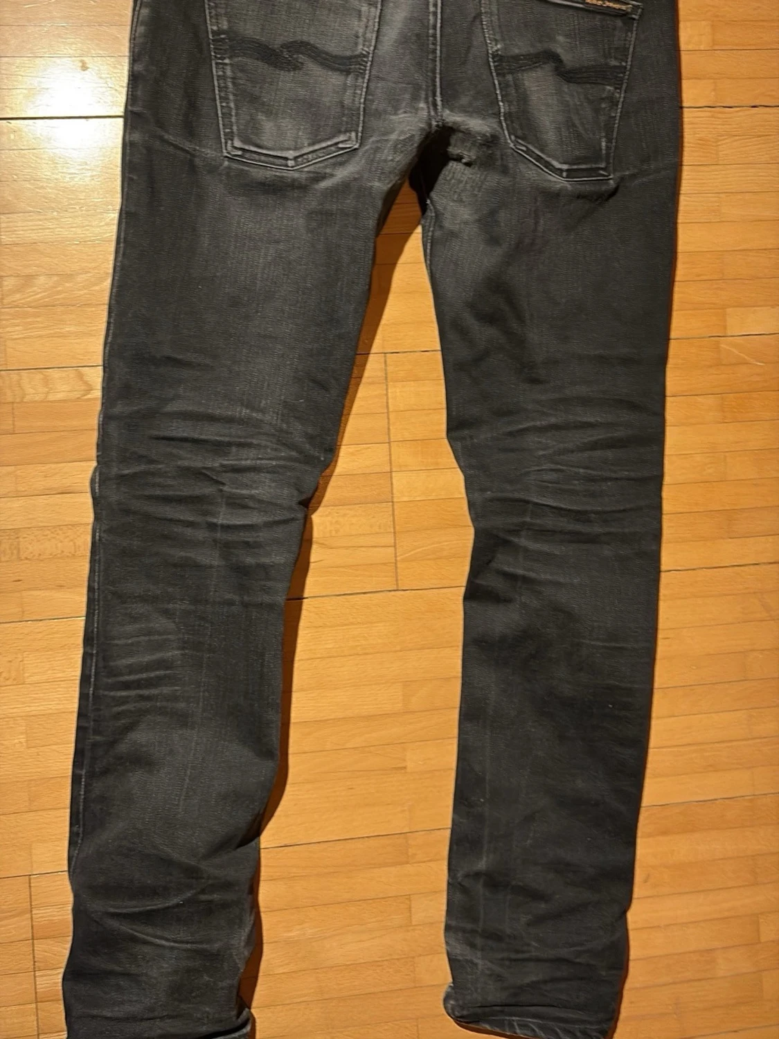 Svarta slim fit jeans från Nudie - 1