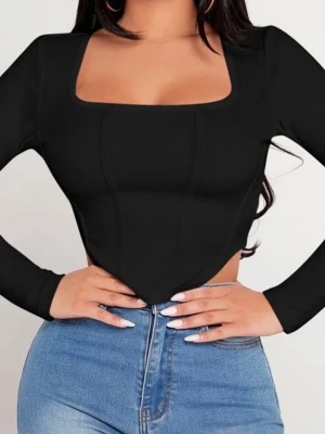 Ny svart korsett topp - Aldrig använd! Storlek Petite L men passar mig som vanligtvis bär vanlig storlek S.