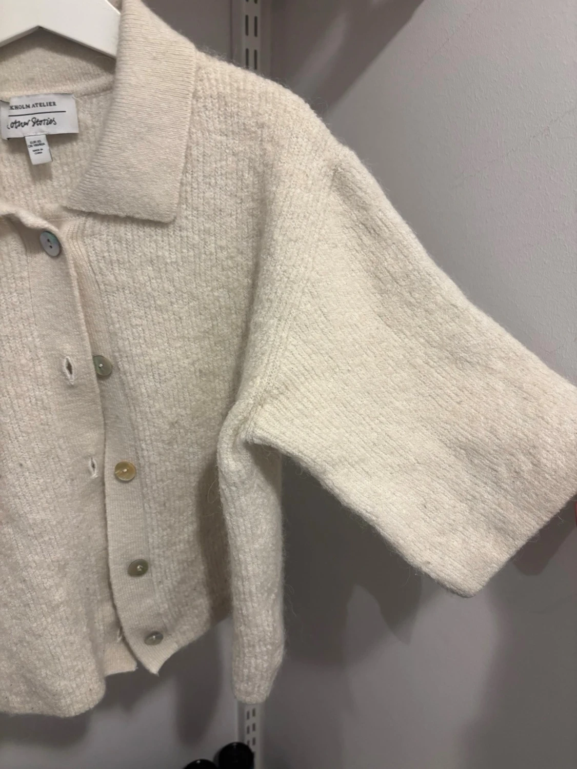 Krämvit kofta från & Other Stories - 1