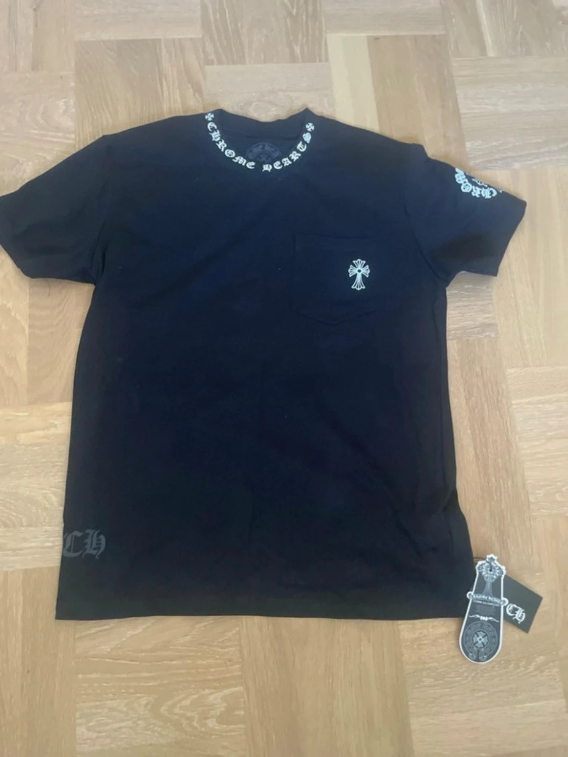 Svart Chrome Hearts x Comme des Garçons t-shirt