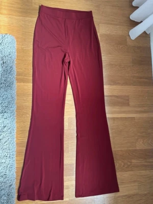 Byxor  - Använda en gång kort hemma.