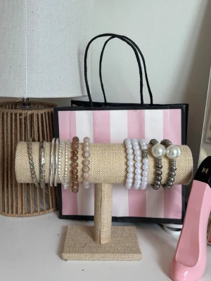 Beige Armbandshållare - Fin och i bra skick