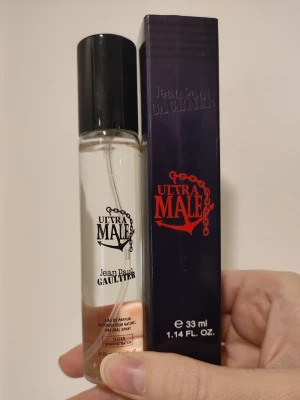 Jean Paul Gaultier Ultra Male  - Jean Paul Gaultier Ultra Male Perfume. 33ml bottle. New! A great winter/fall fragrance. Felmärkt edp på flaska. Detta är en EDT.