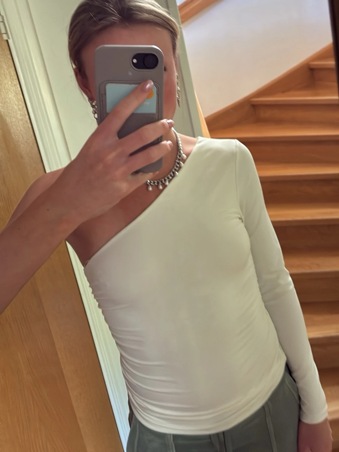 Vit oneshoulder topp från Vila  - 1