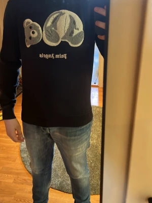 Palm angels - Säljer nu en fet Palm angels tröja. Hör av dig vid frågor /mvh 