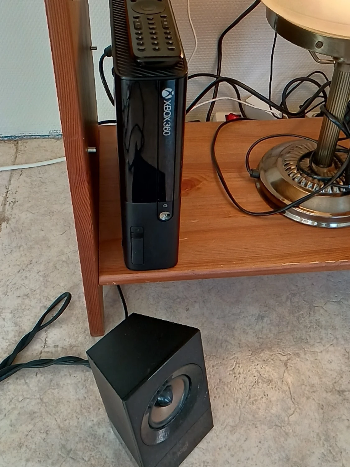 Xbox 360 Slim svart spelkonsol - 1