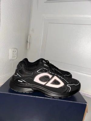 B30 skor - Helt nya B30 skor, oanvända, priset är inte hugget i sten går att diskutera 