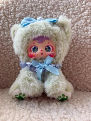 Söt gosedjur/nyckelring med grönt fluff SAMUEL - Samuel nyckelring/plushie 💛 ny! 