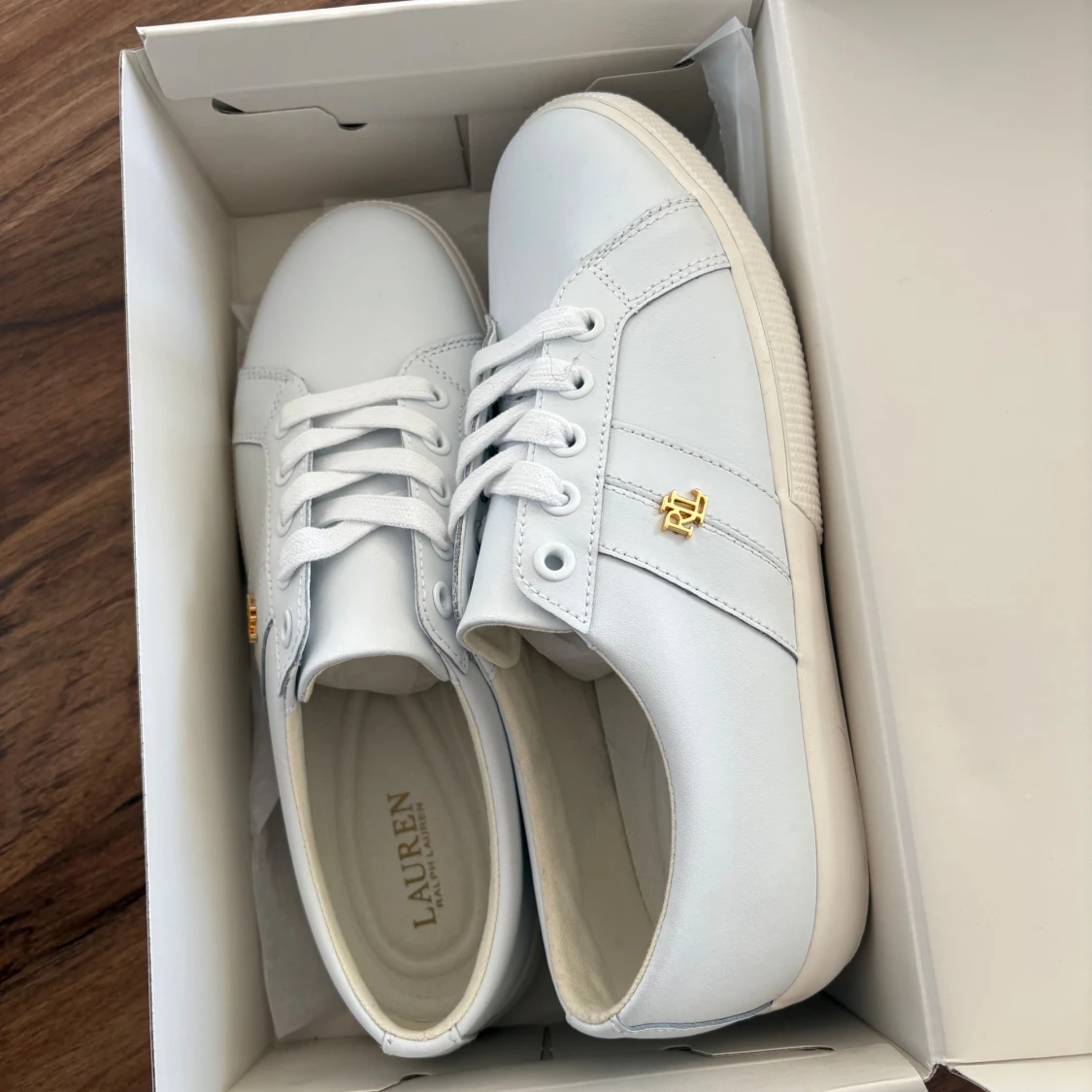 Vita sneakers från Lauren Ralph Lauren - 3