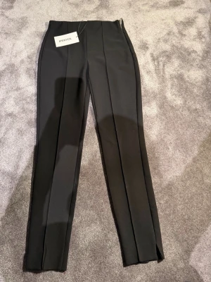 Kostymbyxor  - Helt nya! 