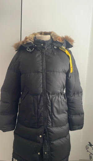 Para jumper longbear  - Använd 2 vintrar, köpt för 10499, pris kan diskuteras 