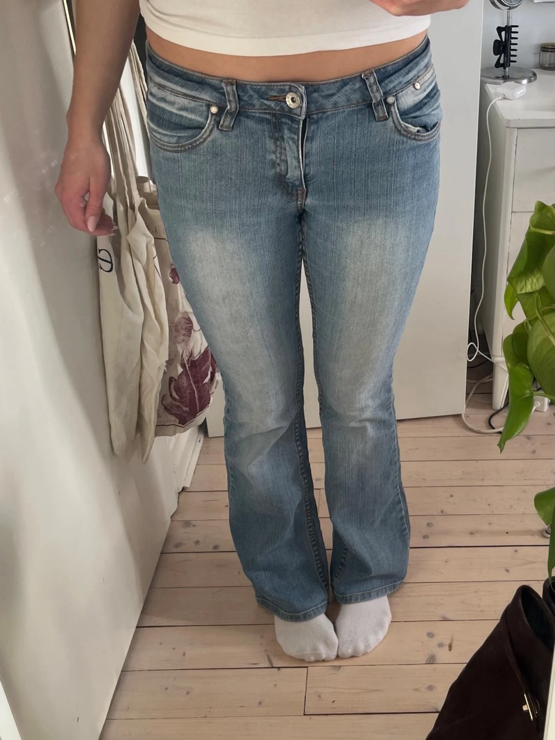 Ljusblå bootcut jeans - 1